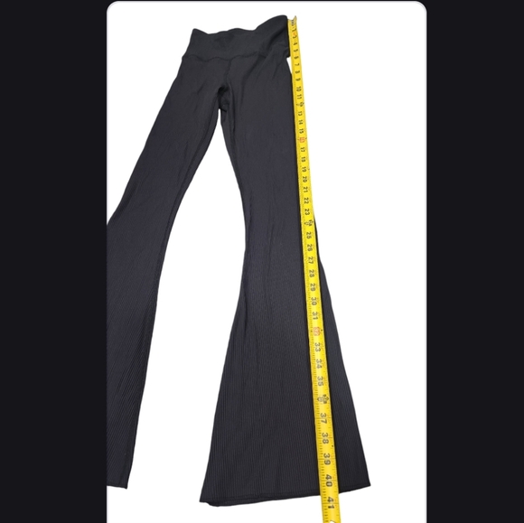 Black Leggings Small - Picture 3 of 5